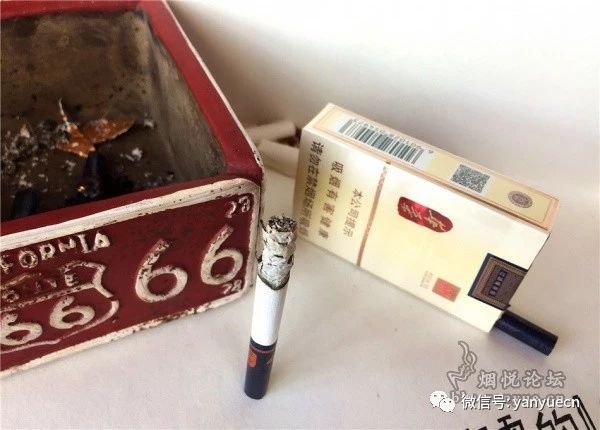 玉溪华叶——原价45元却曾被炒到天价，这烟到底有多好抽？